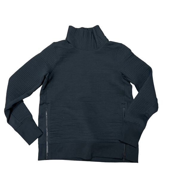 All in Motion Women's Black Quilted Pullover Sweatshirt - Size XS - NWT - Picture 1 of 7